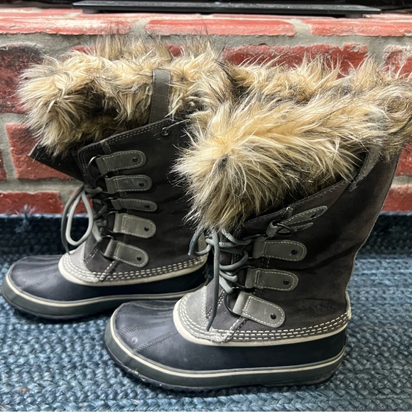 Sorel Joan of Arctic Waterproof Fur Lace up Boots size 9 - Picture 1 of 11